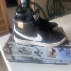 Nike Court Royale 2 Mid Women's Shoes Color: Black/White Size: 9.0 W 7.5 M